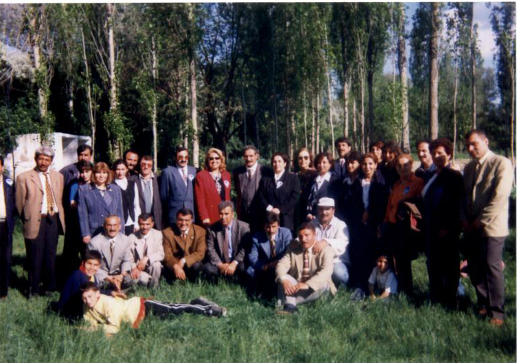 1998 yılı eski mezunlar Başdeğirmen buluşması